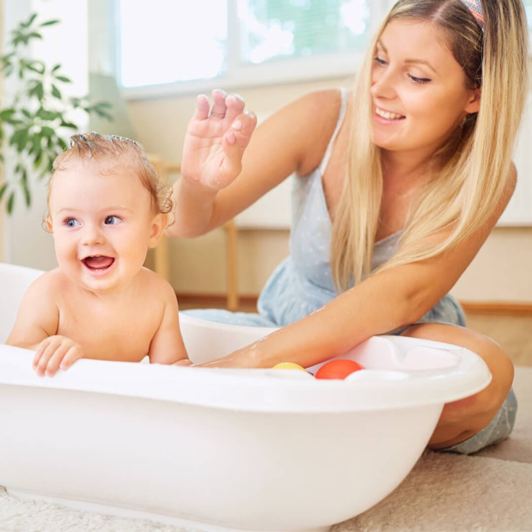 Bathing Bliss: Essential Tips for Safely Bathing Your Baby - BABYSE
