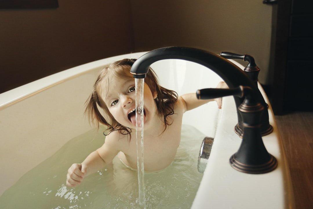 Choosing the Perfect Baby Bathtub: A Splashing Good Time! - BABYSE